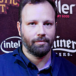 Авторство: Anna Hanks from Austin, Texas, USA. Yorgos Lanthimos, THE LOBSTER, Fantastic Fest 2015 -9674.jpg, CC BY 2.0, https://commons.wikimedia.org/w/index.php?curid=76041950