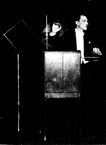 «Leon Theremin» участника Griffiths, Paul (1978). A Concise History of Modern Music. Thames and Hudson.. Под лицензией Общественное достояние с сайта Викисклада - https://commons.wikimedia.org/wiki/File:Leon_Theremin.jpg#/media/File:Leon_Theremin.jpg