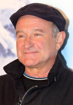 Von Eva Rinaldi - →Diese Datei ist ein Ausschnitt aus einer anderen Datei: Robin Williams 2011a.jpgFlickr: Robin Williams, CC BY-SA 2.0, https://commons.wikimedia.org/w/index.php?curid=18602880