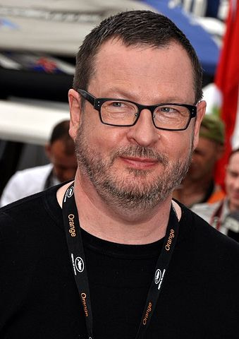 „Lars Von Trier Cannes 2011“ von Georges Biard. Lizenziert unter CC BY-SA 3.0 über Wikimedia Commons - http://commons.wikimedia.org/wiki/File:Lars_Von_Trier_Cannes_2011.jpg#/media/File:Lars_Von_Trier_Cannes_2011.jpg